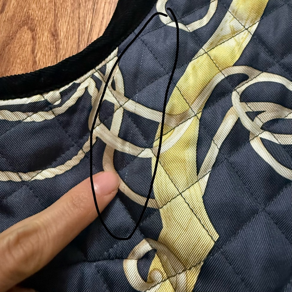 J. Mclaughlin Equestrian Chain Pattern Silk Quilt… - image 4